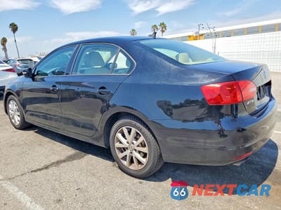 Drugie zdjęcie samochodu z przodu: 2012 VOLKSWAGEN JETTA SE VIN:3VWDX7AJ4CM400137 - miniatura