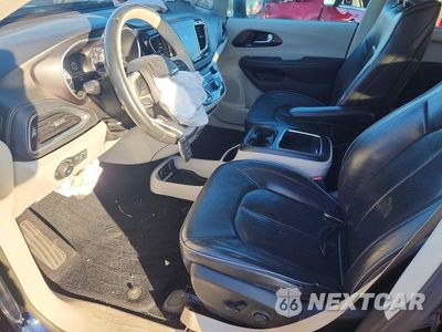 Zdjęcie 7 z 13 samochodu: 2020 CHRYSLER PACIFICA LIMITED VIN:2C4RC1GG7LR109007 - miniatura