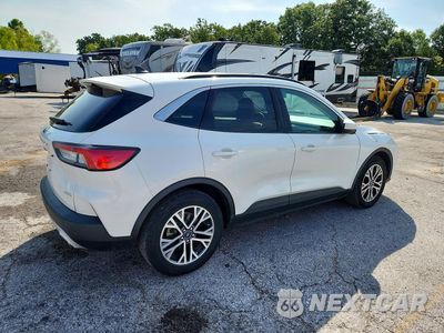Trzecie zdjęcie samochodu z tyłu: 2020 FORD ESCAPE SEL VIN:1FMCU0H60LUB19668 - miniatura