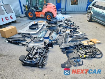 Zdjęcie 13 z 14 samochodu: 2025 BMW X7 XDRIVE40I VIN:5UX23EM06S9Y17123 - miniatura