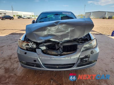 Piąte zdjęcie samochodu w środku: 2006 BMW 330 I VIN:WBAVB33526PS13926 - miniatura