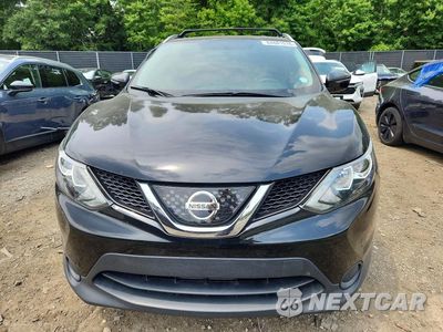 Piąte zdjęcie samochodu w środku: 2018 NISSAN ROGUE SPORT SV VIN:JN1BJ1CR1JW288845 - miniatura