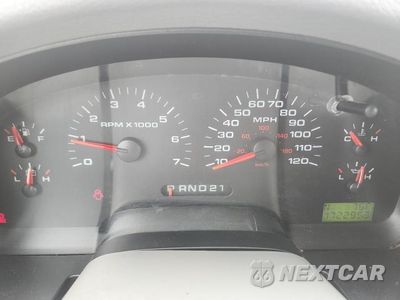 Zdjęcie 9 z 12 samochodu: 2005 FORD F150 VIN:1FTRX12W95NA10191 - miniatura