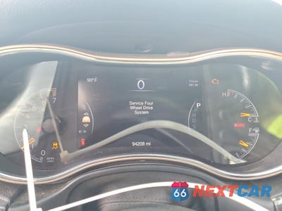 Zdjęcie 9 z 12 samochodu: 2014 JEEP GRAND CHEROKEE LIMITED VIN:1C4RJFBG7EC321928 - miniatura