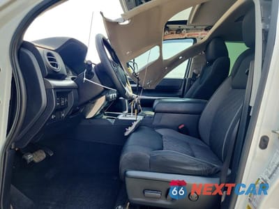 Zdjęcie 7 z 13 samochodu: 2017 TOYOTA TUNDRA SR5 VIN:5TFDY5F17HX637381 - miniatura