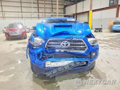 Piąte zdjęcie samochodu w środku: 2016 TOYOTA TACOMA TRD SPORT VIN:5TFCZ5AN9GX045286 - miniatura