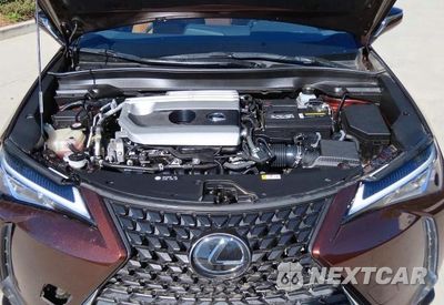 Zdjęcie 7 z 10 samochodu: 2019 LEXUS UX 200 VIN:JTHY3JBH0K2013596 - miniatura