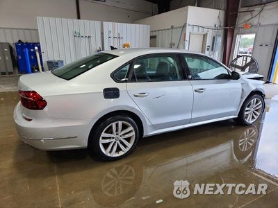 Trzecie zdjęcie samochodu z tyłu: 2019 VOLKSWAGEN PASSAT WOLFSBURG VIN:1VWLA7A37KC014231 - miniatura