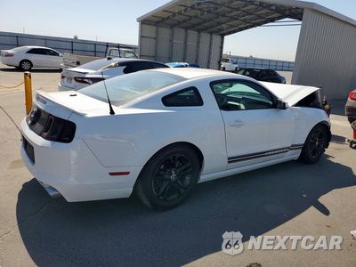 Trzecie zdjęcie samochodu z tyłu: 2014 FORD MUSTANG VIN:1ZVBP8AMXE5222573 - miniatura