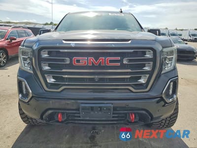 Piąte zdjęcie samochodu w środku: 2020 GMC SIERRA K1500 AT4 VIN:1GTP9EEL6LZ159593 - miniatura