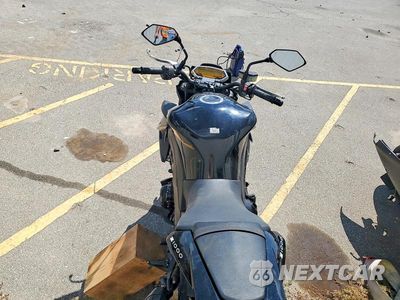 Zdjęcie 6 z 9 samochodu: 2011 KAWASAKI ZR1000 D VIN:JKAZRCD12BA016631 - miniatura