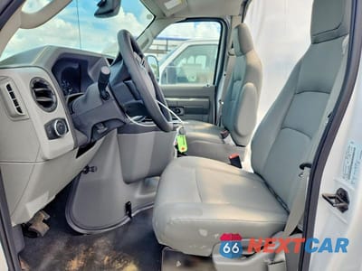 Zdjęcie 7 z 12 samochodu: 2024 FORD ECONOLINE E350 SUPER DUTY CUTAWAY VAN VIN:1FDWE3FN1RDD42364 - miniatura