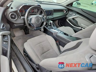 Zdjęcie 8 z 13 samochodu: 2020 CHEVROLET CAMARO LS VIN:1G1FB1RX4L0107513 - miniatura