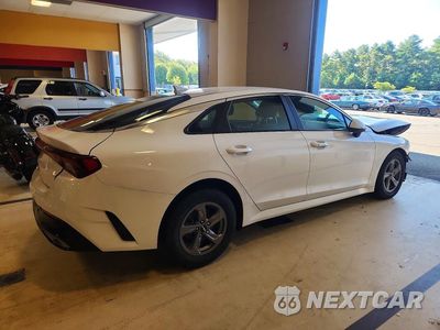 Trzecie zdjęcie samochodu z tyłu: 2023 KIA K5 LXS VIN:5XXG14J21PG203913 - miniatura