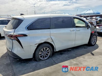 Trzecie zdjęcie samochodu z tyłu: 2023 TOYOTA SIENNA XLE VIN:5TDYSKFCXPS078447 - miniatura