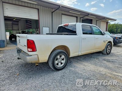 Trzecie zdjęcie samochodu z tyłu: 2020 RAM 1500 CLASSIC SLT VIN:1C6RR7TT0LS101499 - miniatura