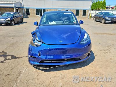 Piąte zdjęcie samochodu w środku: 2022 TESLA MODEL Y VIN:7SAYGDEE0NF401814 - miniatura
