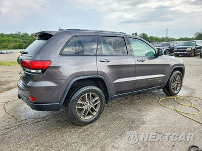 Trzecie zdjęcie samochodu z tyłu: 2016 JEEP GRAND CHEROKEE LAREDO VIN:1C4RJFAG1GC463664 - miniatura