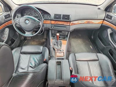 Zdjęcie 8 z 12 samochodu: 2001 BMW 540 I VIN:WBADN53431GC98356 - miniatura