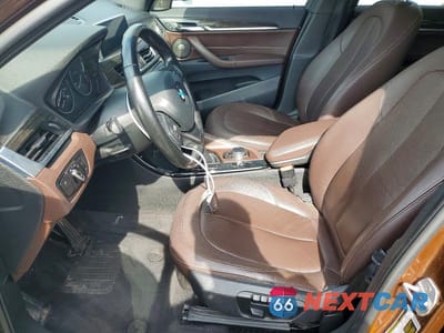 Zdjęcie 7 z 13 samochodu: 2016 BMW X1 XDRIVE28I VIN:WBXHT3C37GP880247 - miniatura