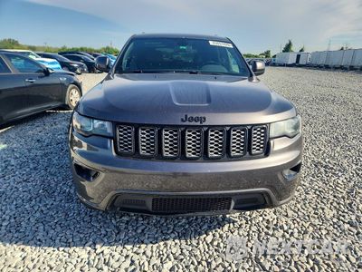 Piąte zdjęcie samochodu w środku: 2020 JEEP GRAND CHEROKEE LAREDO VIN:1C4RJEAG4LC181510 - miniatura