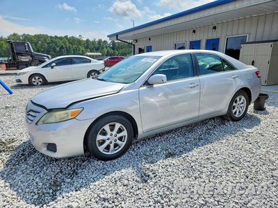 2011 TOYOTA CAMRY LE 4T1BF3EK3BU627995 - główne zdjęcie licytacji z USA - miniatura