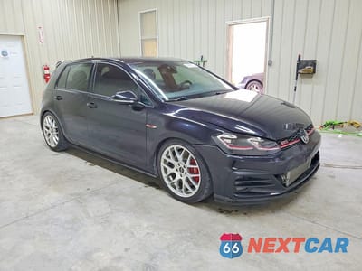 Czwarte zdjęcie samochodu z boku: 2020 VOLKSWAGEN GTI S VIN:3VW5T7AU9LM002576 - miniatura