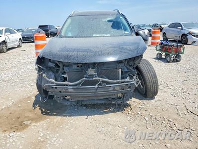Piąte zdjęcie samochodu w środku: 2019 NISSAN ROGUE SV VIN:5N1AT2MT3KC841254 - miniatura