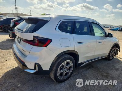 Trzecie zdjęcie samochodu z tyłu: 2026 BMW X1 XDRIVE28I VIN:WBX73EF08T5637884 - miniatura