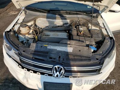 Zdjęcie 11 z 12 samochodu: 2017 VOLKSWAGEN TIGUAN S VIN:WVGBV7AX6HK045521 - miniatura