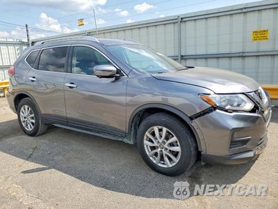 Czwarte zdjęcie samochodu z boku: 2018 NISSAN ROGUE SV VIN:KNMAT2MV2JP597044 - miniatura