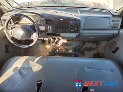 Zdjęcie 8 z 12 samochodu: 2006 FORD F350 SUPER DUTY VIN:1FDWX37P46EB26878 - miniatura