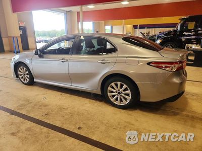 Drugie zdjęcie samochodu z przodu: 2019 TOYOTA CAMRY LE VIN:4T1B11HK9KU269123 - miniatura