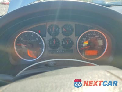 Zdjęcie 9 z 12 samochodu: 2007 FORD F150 VIN:1FTPX14527NA51583 - miniatura