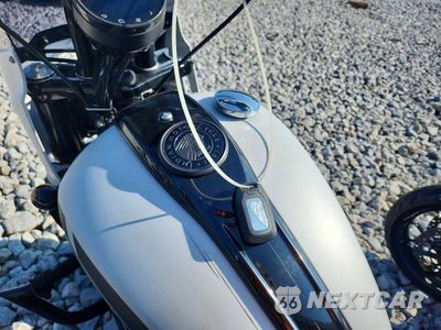 Zdjęcie 8 z 9 samochodu: 2024 INDIAN MOTORCYCLE CO. SPORT CHIEF VIN:56KDSDBH0R3016646 - miniatura