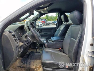 Zdjęcie 7 z 12 samochodu: 2024 RAM 3500 VIN:3C7WRTCL7RG274413 - miniatura