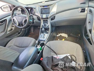Zdjęcie 8 z 12 samochodu: 2012 HYUNDAI ELANTRA GLS VIN:5NPDH4AE4CH138708 - miniatura