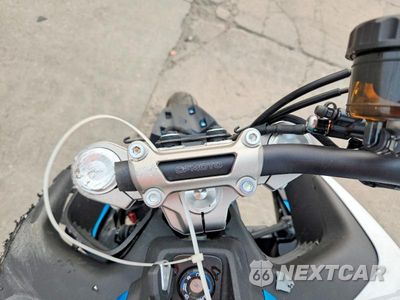 Zdjęcie 7 z 9 samochodu: 2024 CF MOTO 450NK VIN:LCEPESLB7R6000614 - miniatura