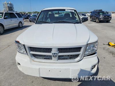 Piąte zdjęcie samochodu w środku: 2011 DODGE DAKOTA SLT VIN:1D7RE3BK7BS701270 - miniatura