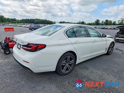 Trzecie zdjęcie samochodu z tyłu: 2022 BMW 530 XI VIN:WBA13BJ09NWX57079 - miniatura