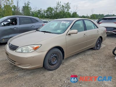 2003 TOYOTA CAMRY LE 4T1BE32K93U727298 - główne zdjęcie licytacji z USA - miniatura