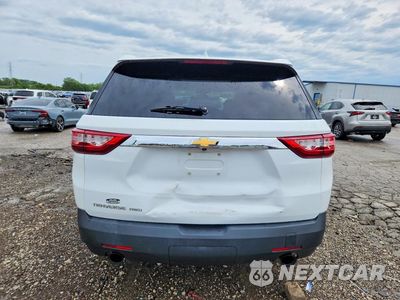Zdjęcie 6 z 13 samochodu: 2018 CHEVROLET TRAVERSE LS VIN:1GNEVFKW8JJ178169 - miniatura