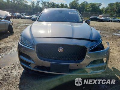 Piąte zdjęcie samochodu w środku: 2020 JAGUAR F-PACE PREMIUM VIN:SADCJ2FX4LA629242 - miniatura