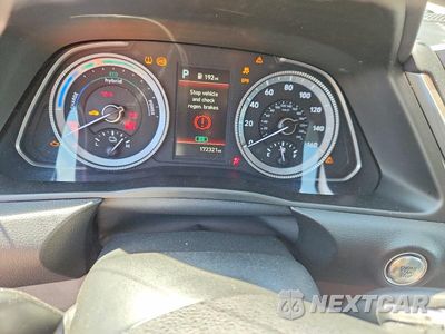 Zdjęcie 9 z 13 samochodu: 2023 HYUNDAI SONATA HYBRID SEL VIN:KMHL34JJ6PA074672 - miniatura