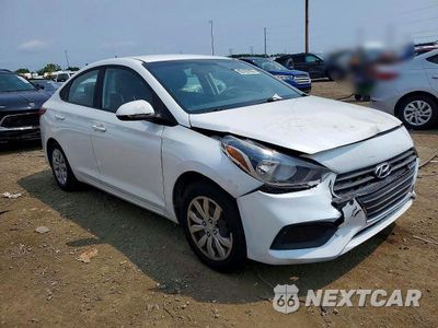 Czwarte zdjęcie samochodu z boku: 2018 HYUNDAI ACCENT SE VIN:3KPC24A3XJE016397 - miniatura