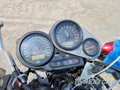 Zdjęcie 7 z 9 samochodu: 2005 YAMAHA FZS10 VIN:JYARN07E35A010402 - miniatura