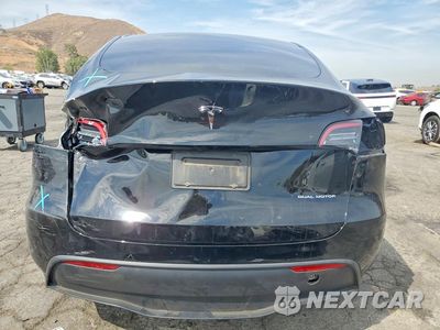 Zdjęcie 6 z 12 samochodu: 2023 TESLA MODEL Y VIN:7SAYGDEE8PA139346 - miniatura