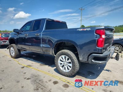 Drugie zdjęcie samochodu z przodu: 2020 CHEVROLET SILVERADO K1500 CUSTOM VIN:1GCRYBEH4LZ212538 - miniatura