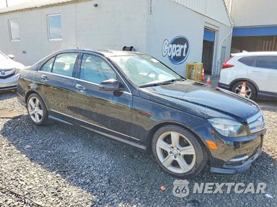 Czwarte zdjęcie samochodu z boku: 2011 MERCEDES-BENZ C 300 4MATIC VIN:WDDGF8BB0BR163407 - miniatura