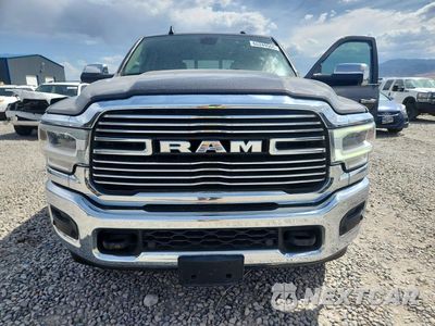 Piąte zdjęcie samochodu w środku: 2019 RAM 2500 LARAMIE VIN:3C6UR5FL3KG630333 - miniatura